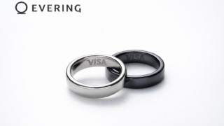 EVERINGのスマートリング（シルバーとブラック）の商品イメージ